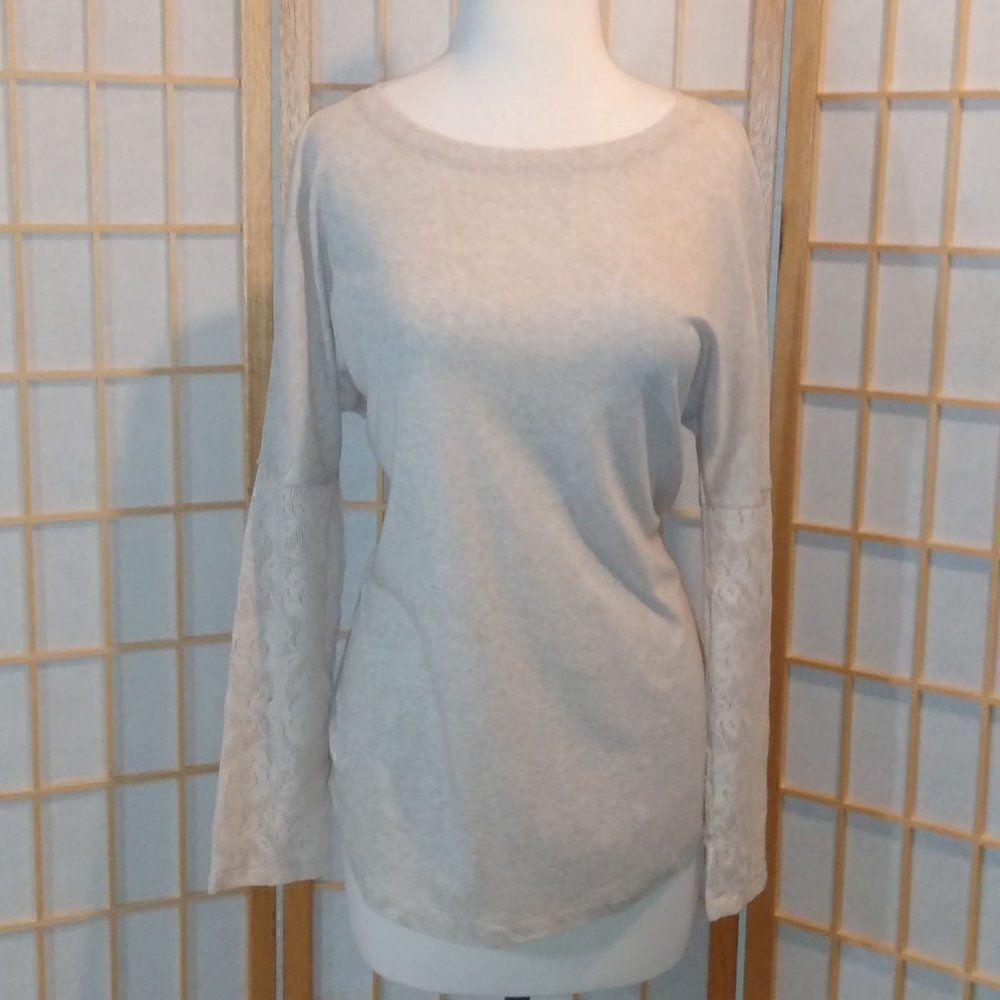 Dylan Med Gray Lace Sleeve Knit Top Soft Lightweight Pullover